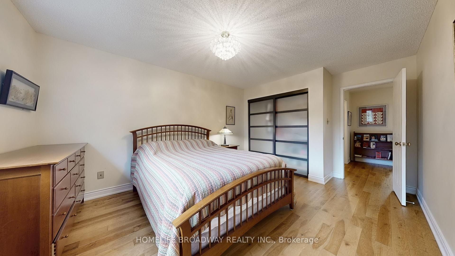 Photo 36 of 176 Rosedale Heights Drive, Vaughan, Uplands — HOMEH