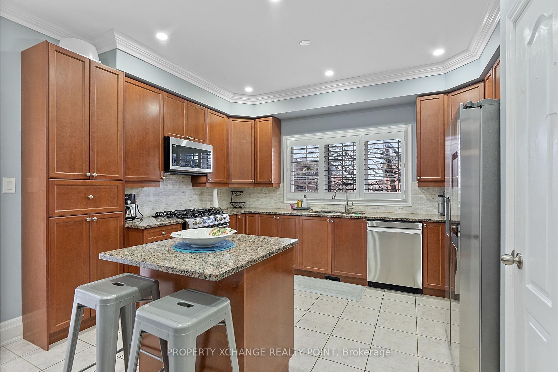 Photo 12 of 4 Bicknell Court, Ajax, Northeast Ajax — HOMEH
