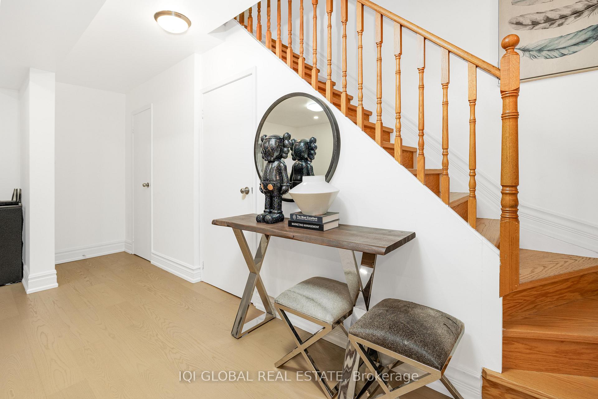 Photo 8 of 37 Digby Crescent, Markham, Milliken Mills East — HOMEH