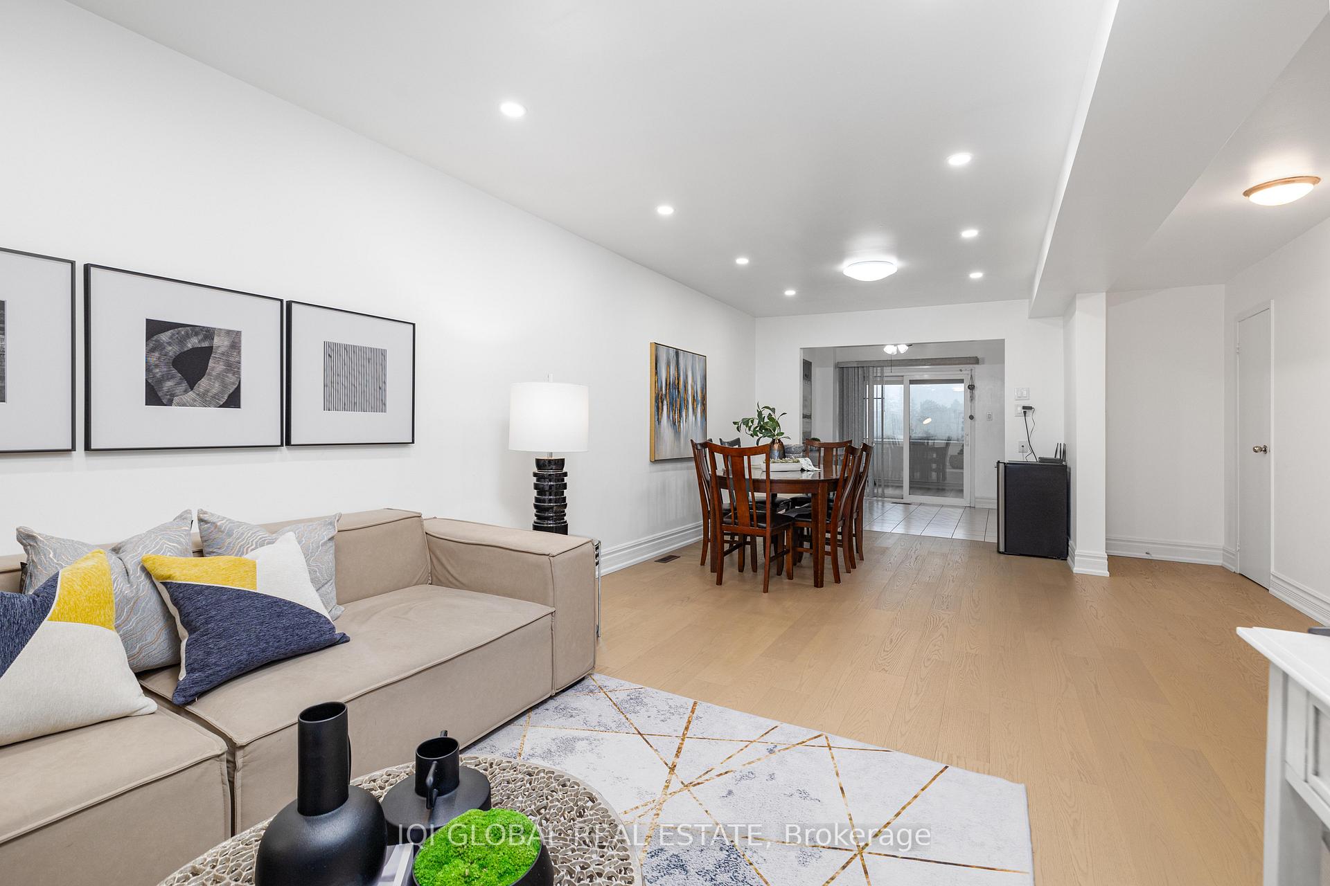 Photo 12 of 37 Digby Crescent, Markham, Milliken Mills East — HOMEH