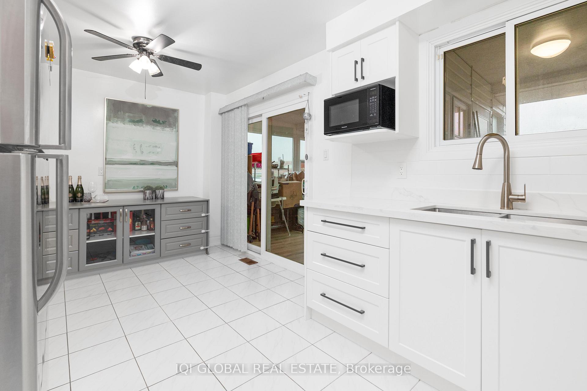 Photo 16 of 37 Digby Crescent, Markham, Milliken Mills East — HOMEH