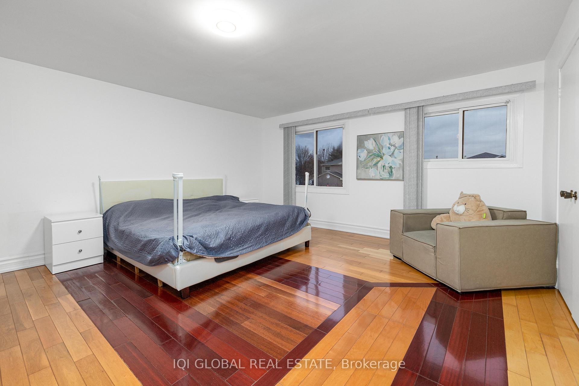 Photo 21 of 37 Digby Crescent, Markham, Milliken Mills East — HOMEH