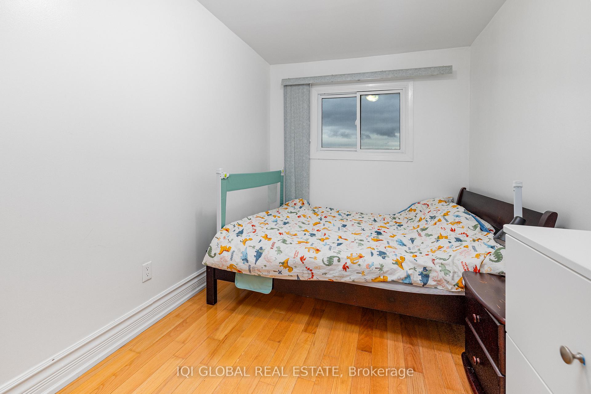 Photo 25 of 37 Digby Crescent, Markham, Milliken Mills East — HOMEH