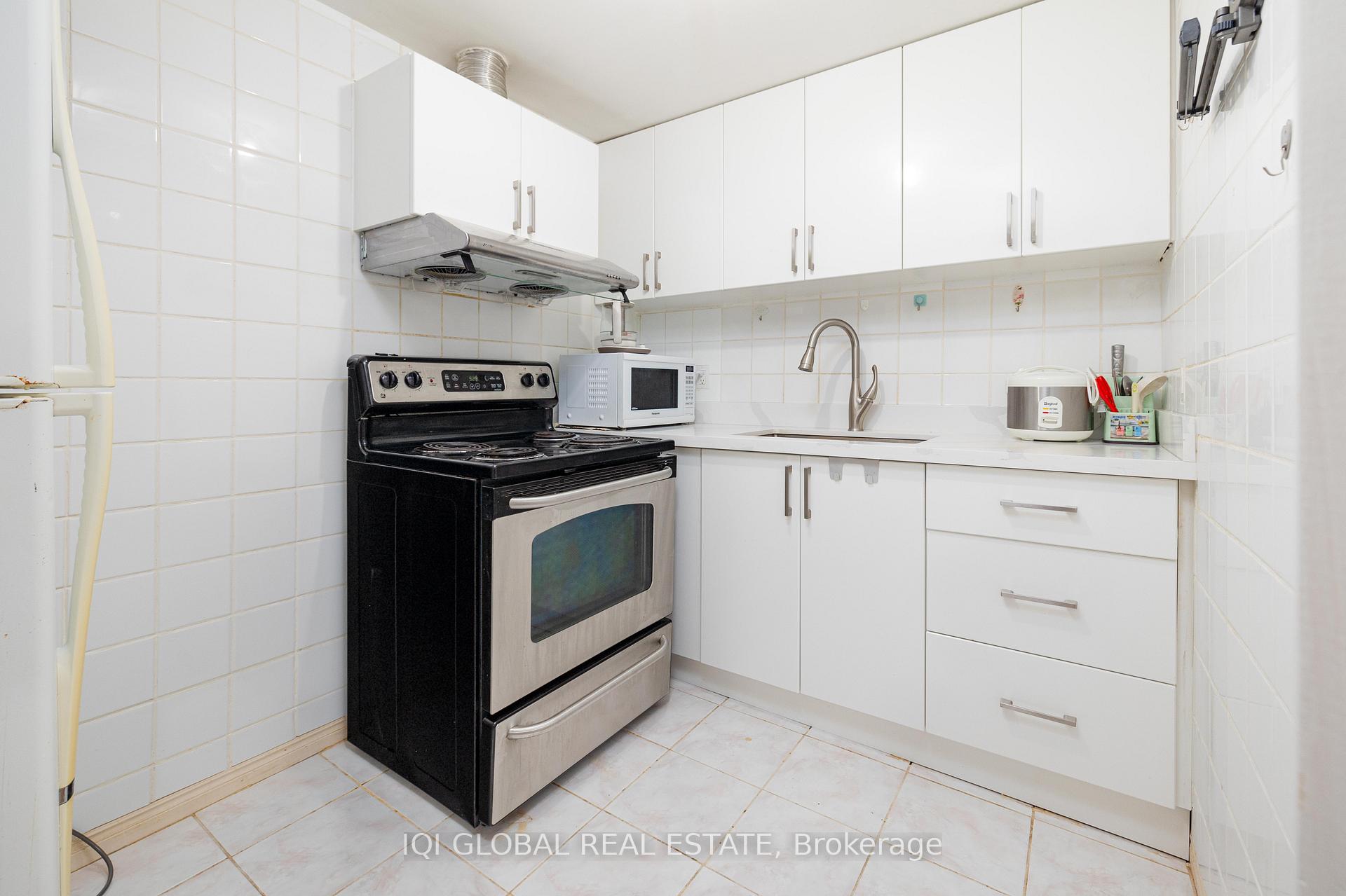 Photo 32 of 37 Digby Crescent, Markham, Milliken Mills East — HOMEH