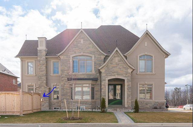 Front of 211 Cannes Avenue