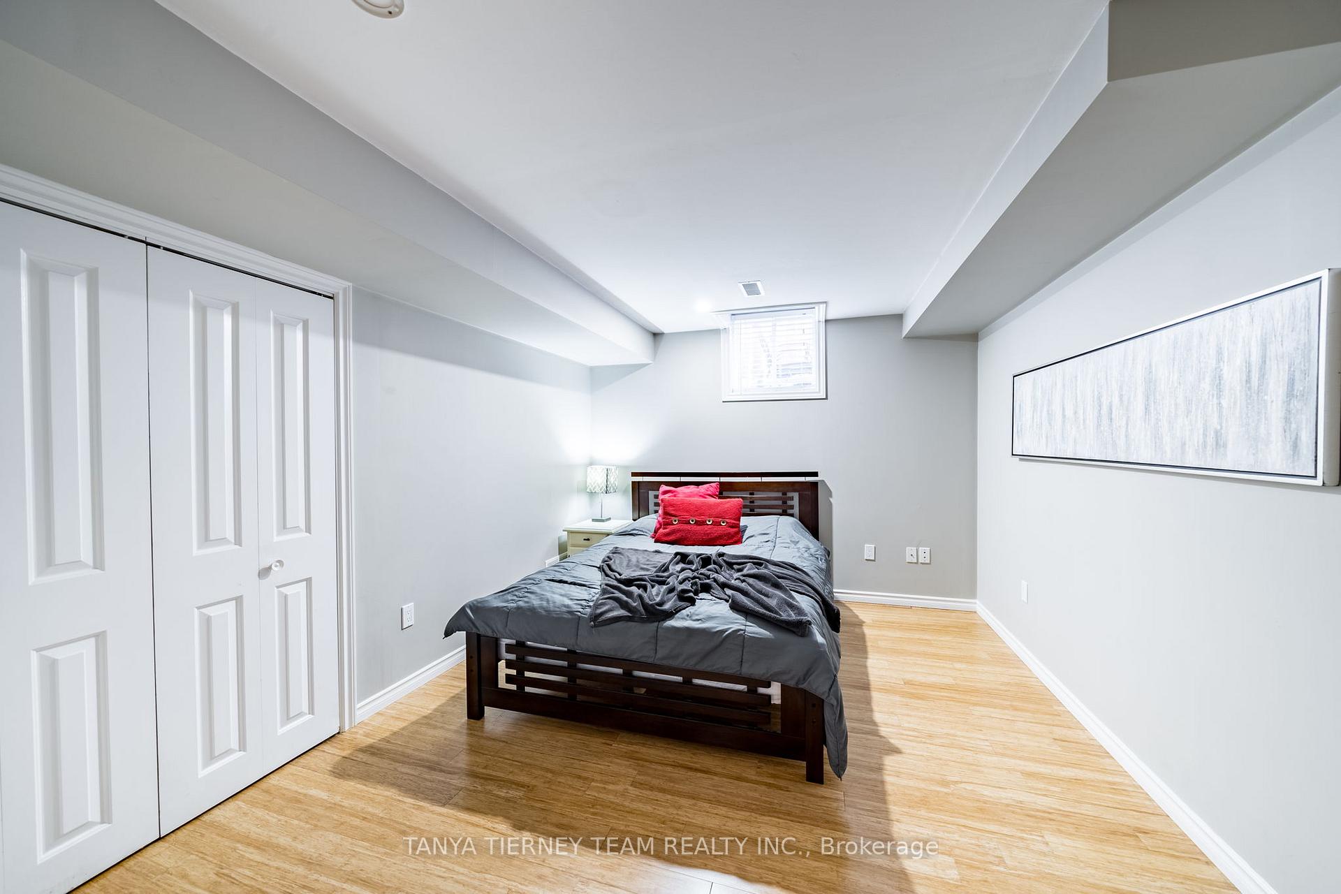 Photo 24 of 8 Nathan Avenue, Whitby, Brooklin — HOMEH