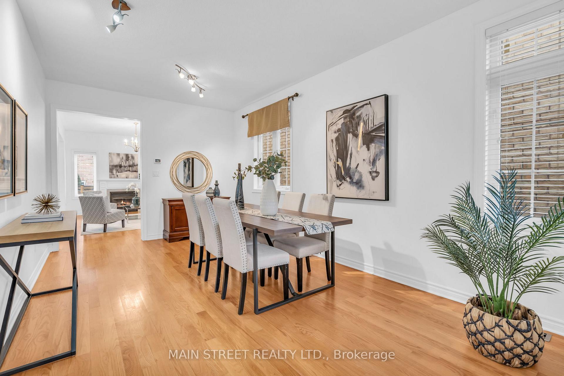 Photo 2 of 90 Moderna Drive, Vaughan, Vellore Village — HOMEH