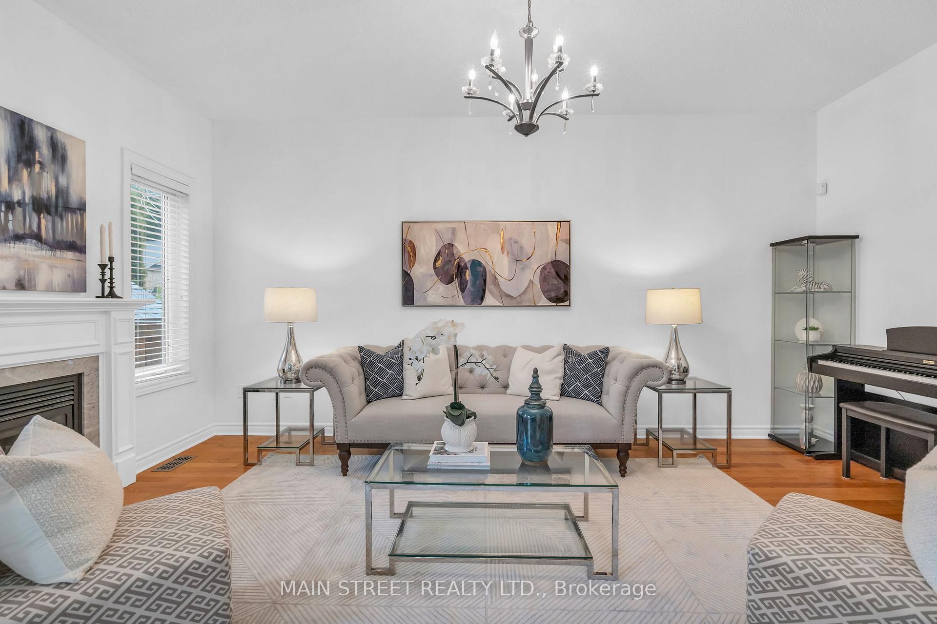 Photo 4 of 90 Moderna Drive, Vaughan, Vellore Village — HOMEH