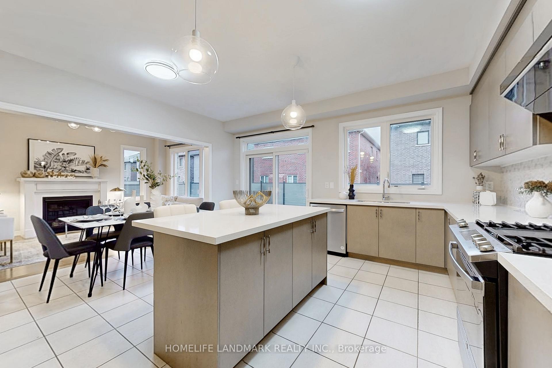 Photo 13 of 45 Willow Street, Markham, Wismer — HOMEH