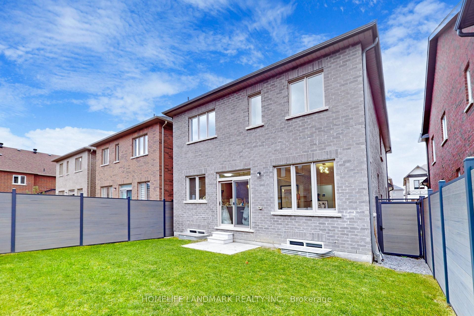 Photo 29 of 45 Willow Street, Markham, Wismer — HOMEH