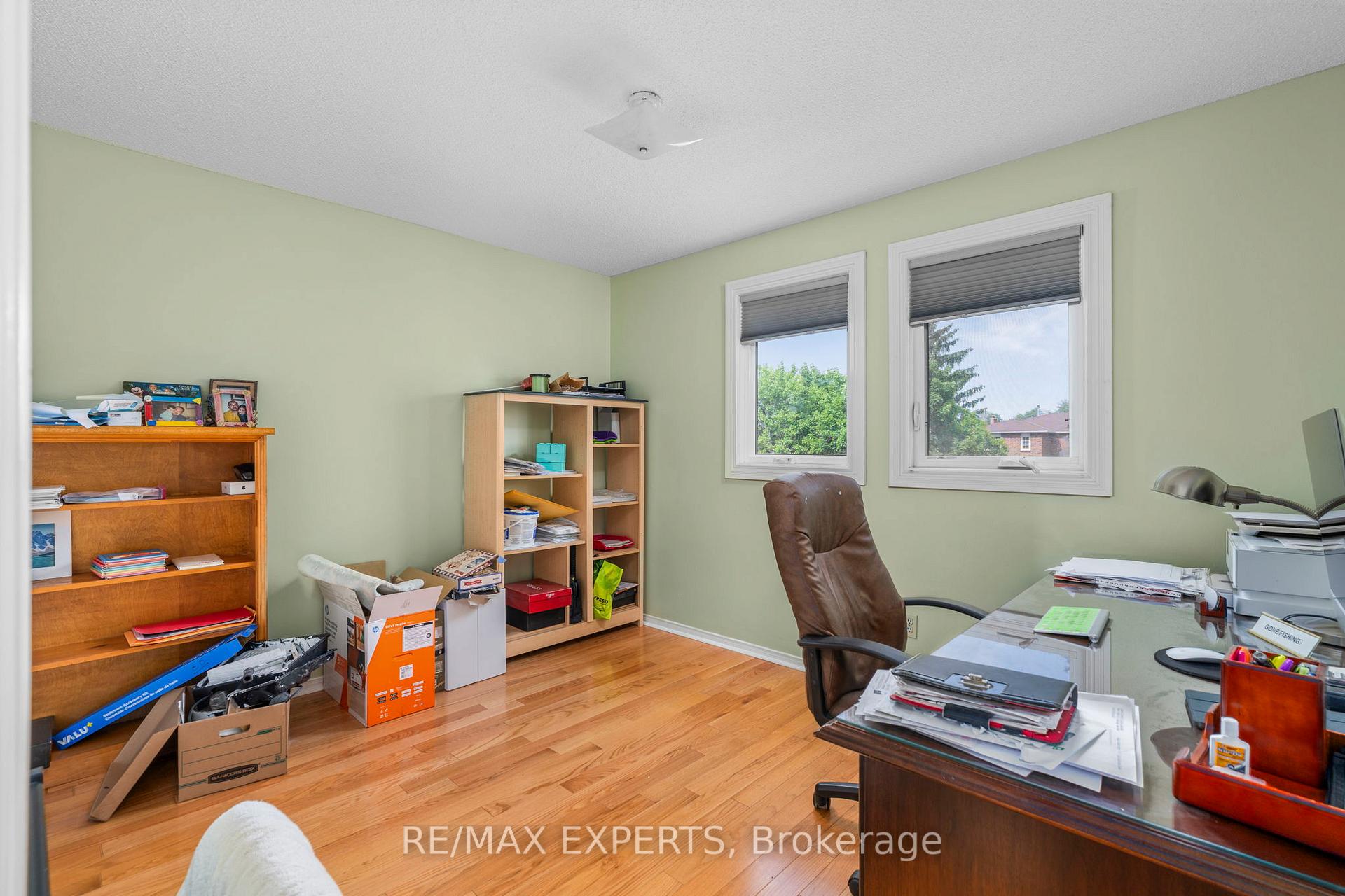 Photo 20 of 231 Ridgefield Crescent, Vaughan, Maple — HOMEH