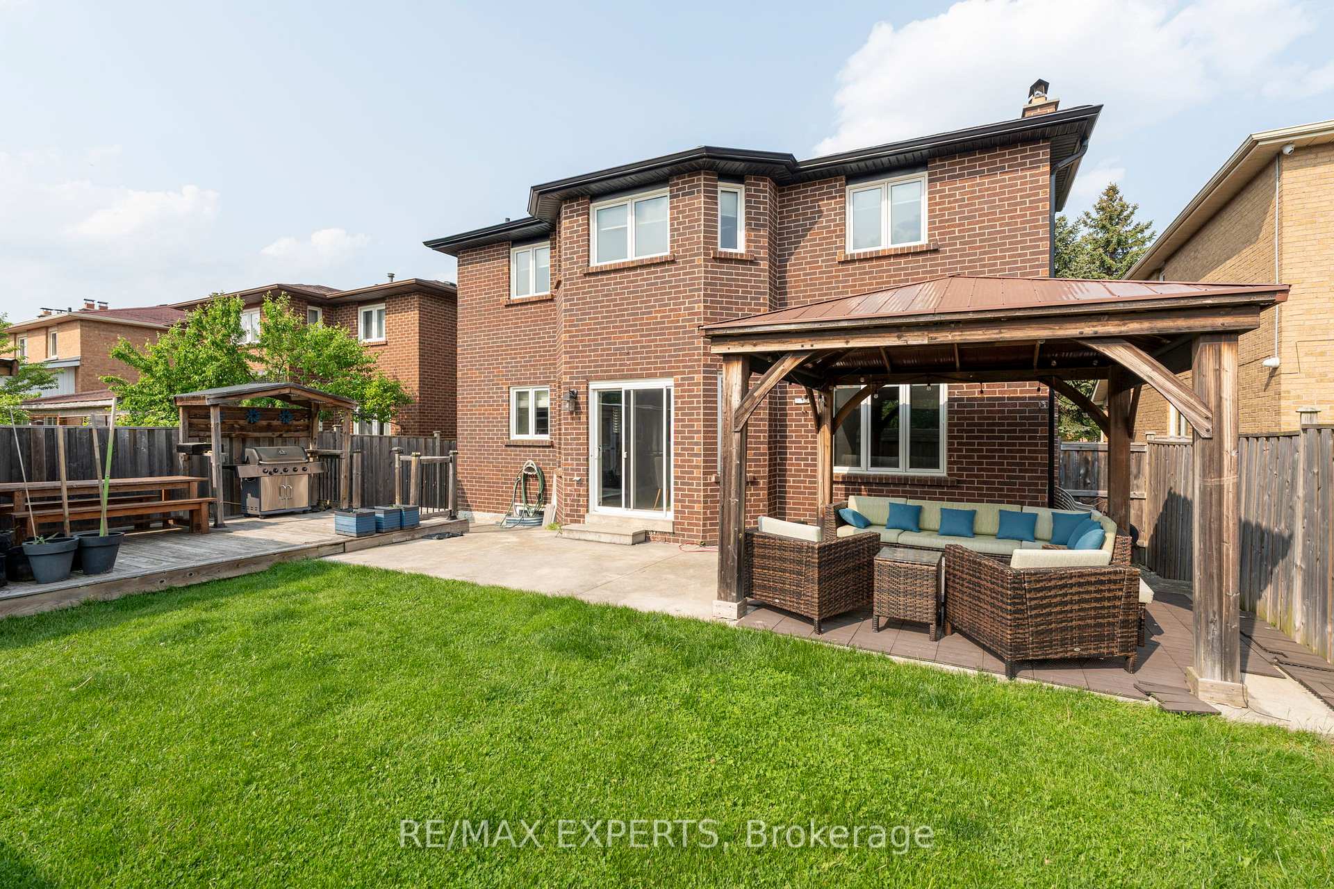 Photo 30 of 231 Ridgefield Crescent, Vaughan, Maple — HOMEH