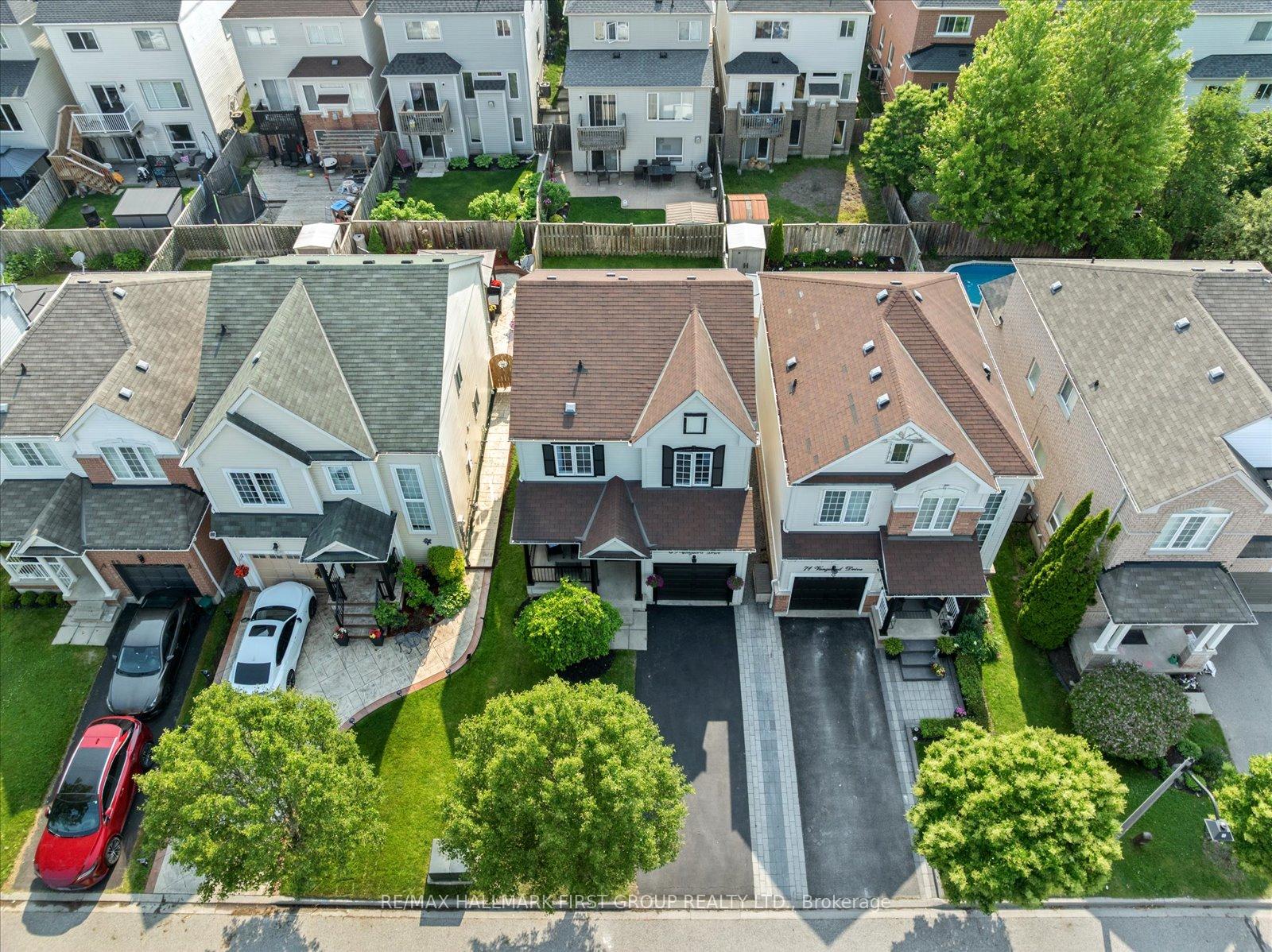 Photo 5 of 69 Vanguard Drive, Whitby, Brooklin — HOMEH