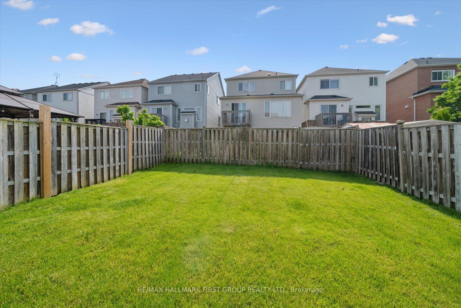 Photo 36 of 69 Vanguard Drive, Whitby, Brooklin — HOMEH