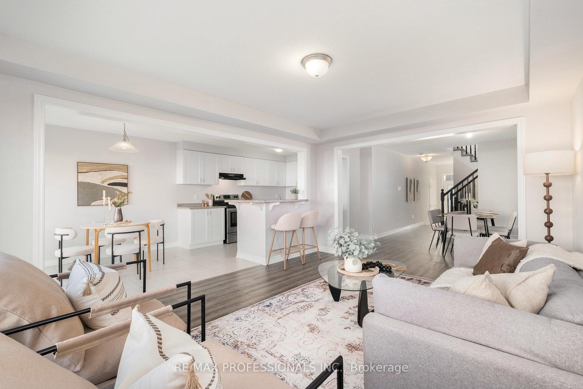 Photo 2 of 2241 Watercolours Way, Ottawa, Barrhaven - Half Moon Bay — HOMEH
