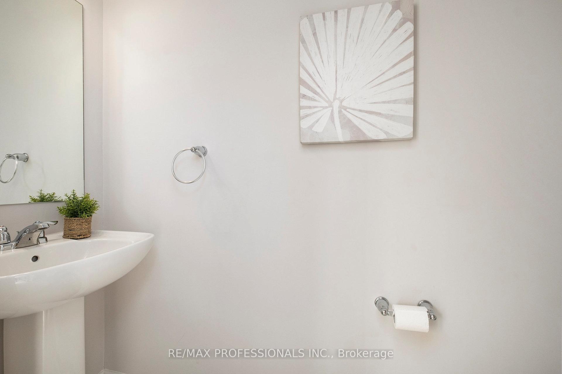Photo 11 of 2241 Watercolours Way, Ottawa, Barrhaven - Half Moon Bay — HOMEH
