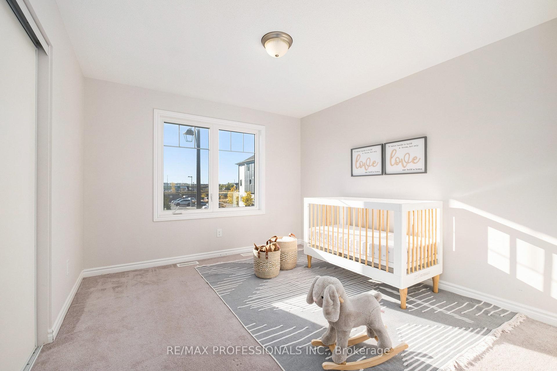 Photo 15 of 2241 Watercolours Way, Ottawa, Barrhaven - Half Moon Bay — HOMEH