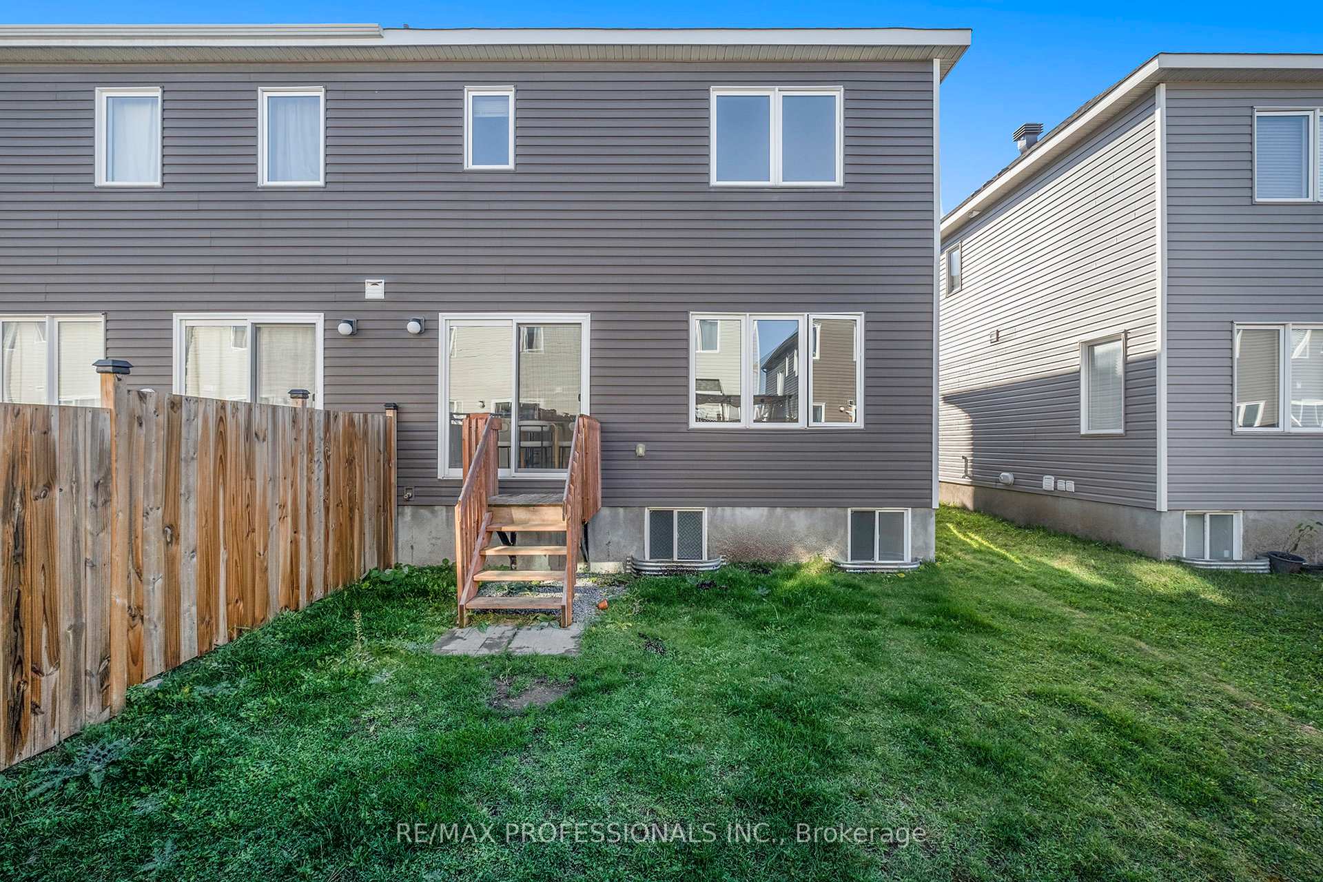 Photo 18 of 2241 Watercolours Way, Ottawa, Barrhaven - Half Moon Bay — HOMEH