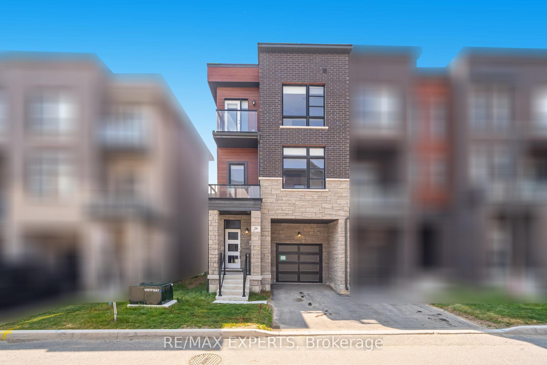 Photo 2 of 29 Quilico Road, Vaughan, Elder Mills — HOMEH