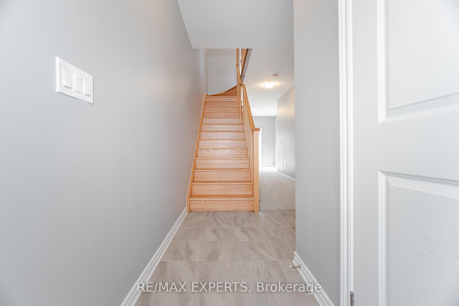 Photo 5 of 29 Quilico Road, Vaughan, Elder Mills — HOMEH