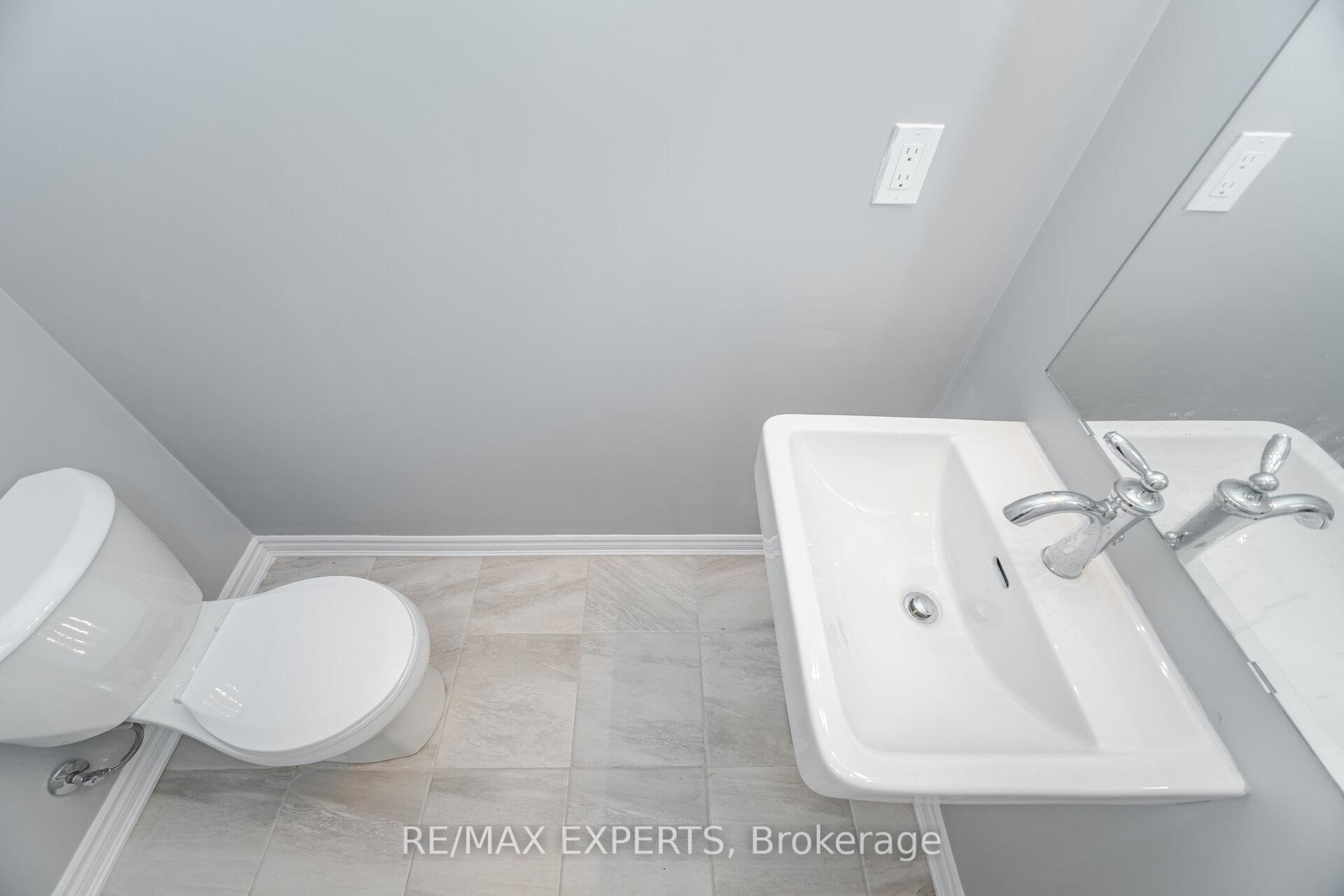 Photo 18 of 29 Quilico Road, Vaughan, Elder Mills — HOMEH