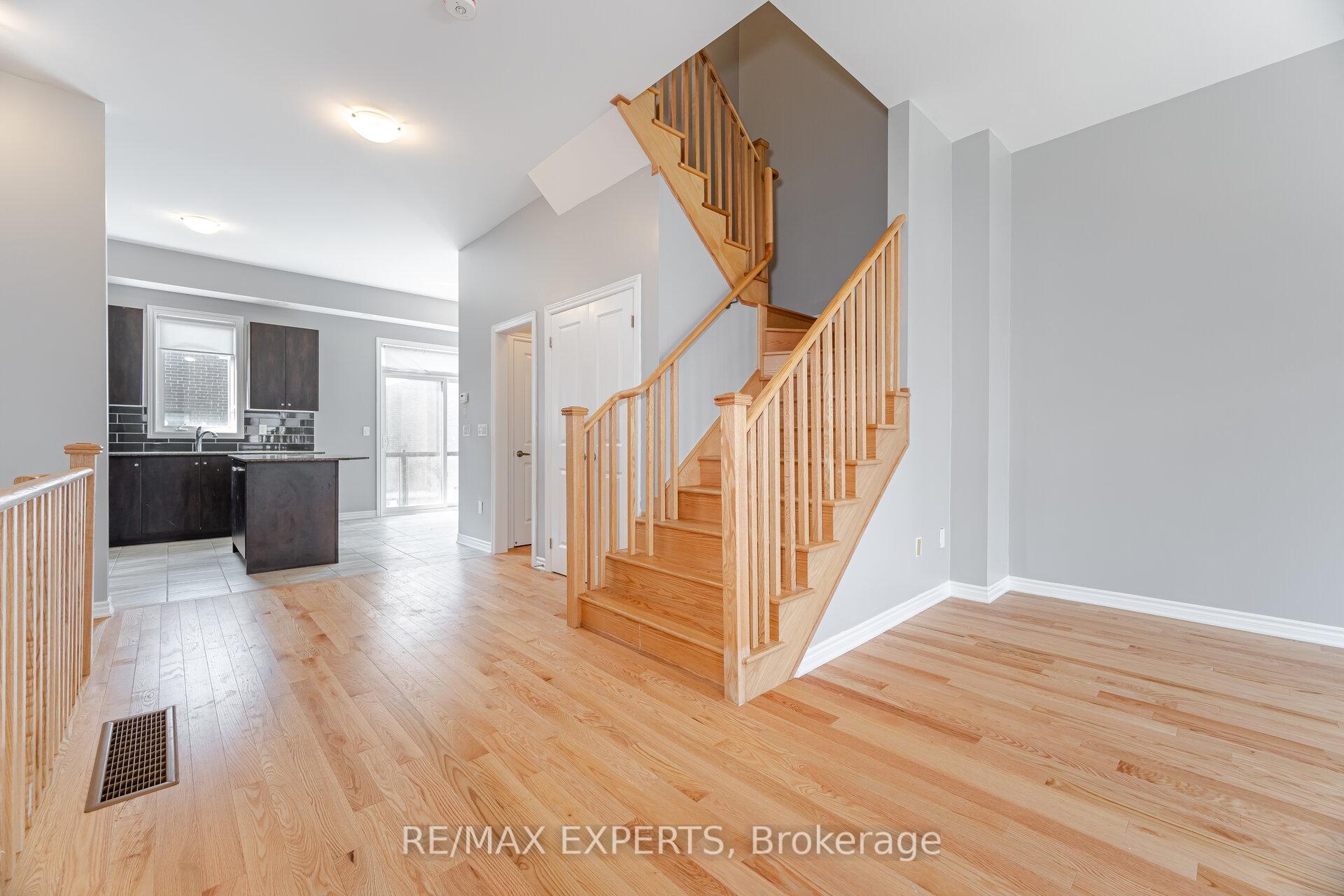 Photo 19 of 29 Quilico Road, Vaughan, Elder Mills — HOMEH