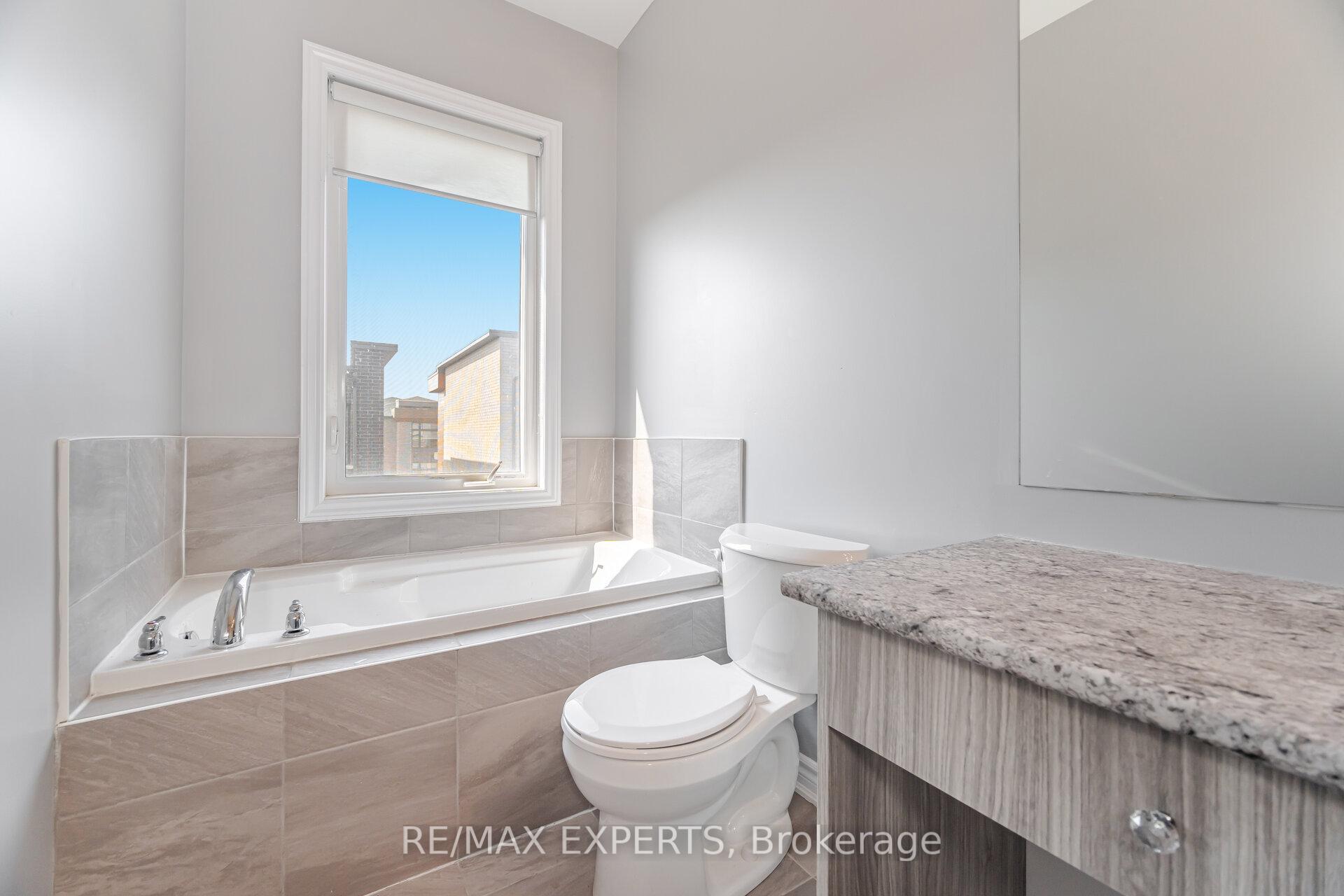 Photo 24 of 29 Quilico Road, Vaughan, Elder Mills — HOMEH