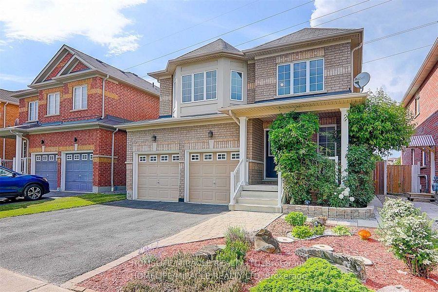 Front of 28 Oceanpearl Crescent