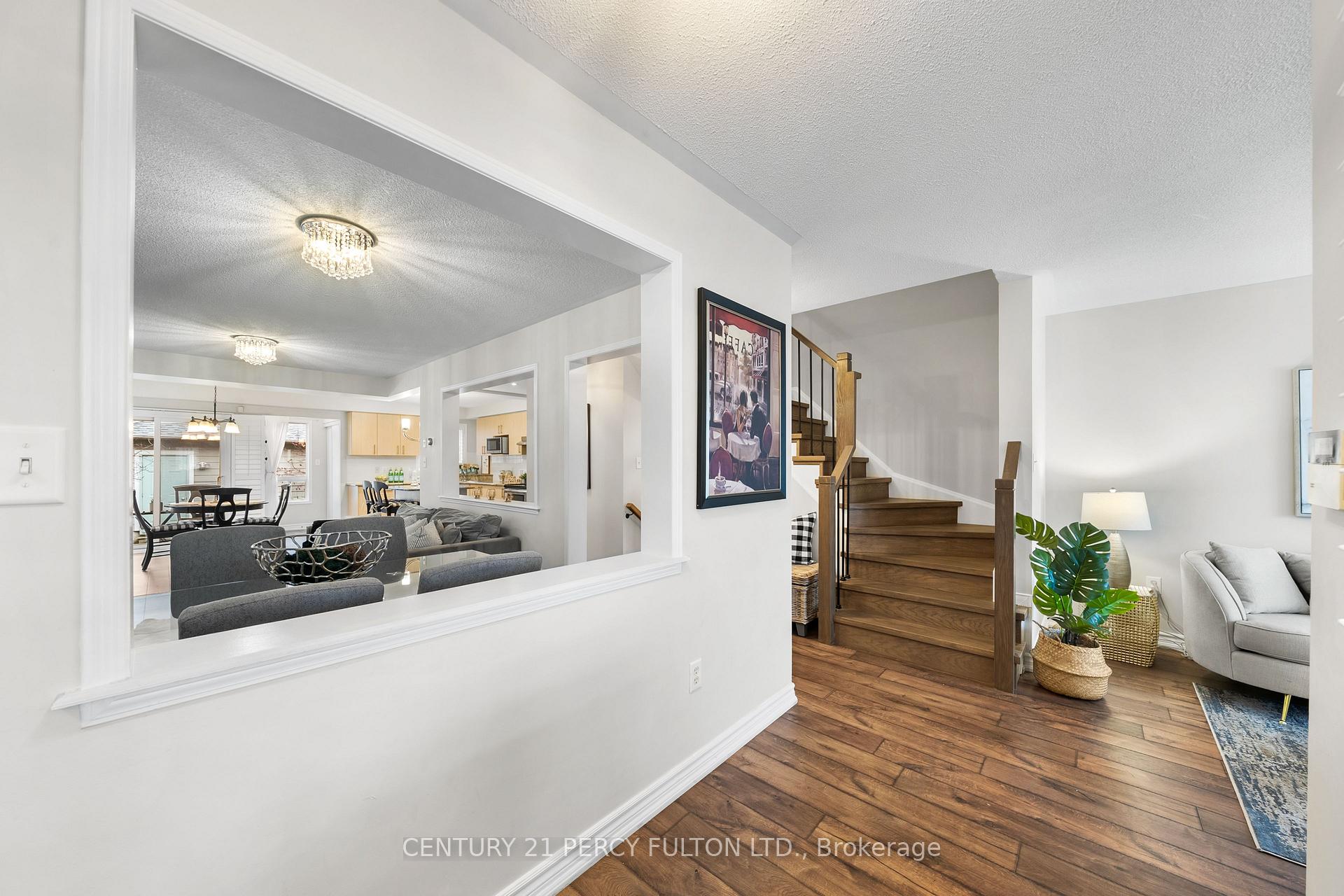 Photo 4 of 10 Colchester Street, Markham, Cornell — HOMEH