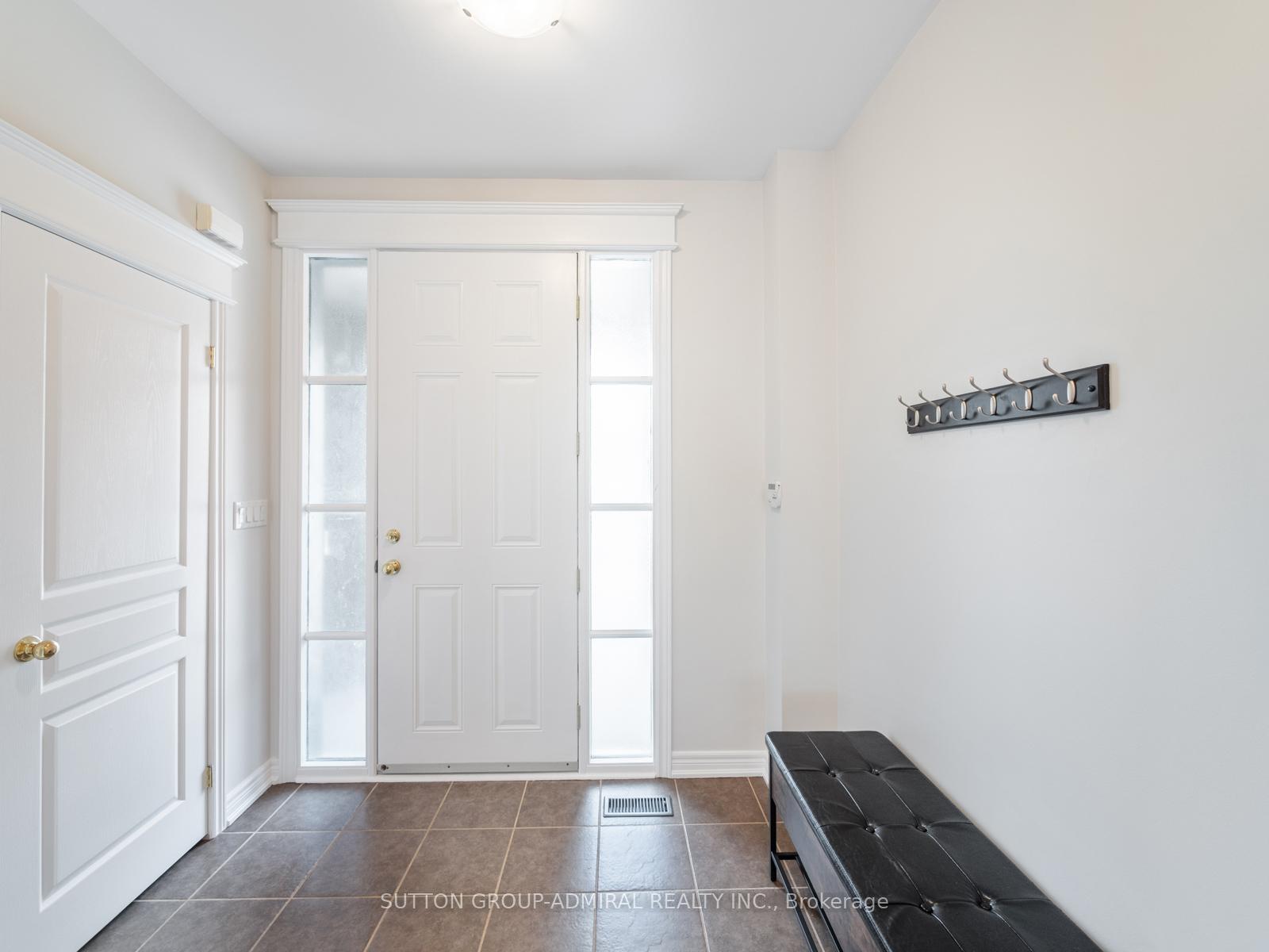 Photo 3 of 43 Mill River Drive, Vaughan, Patterson — HOMEH