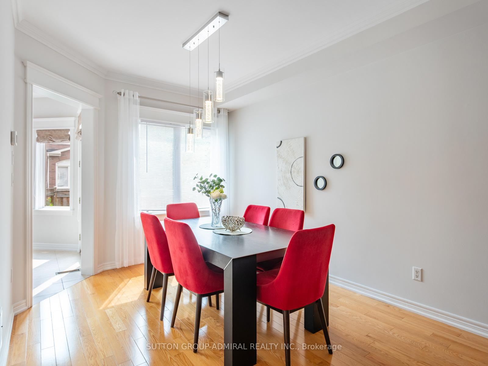 Photo 9 of 43 Mill River Drive, Vaughan, Patterson — HOMEH