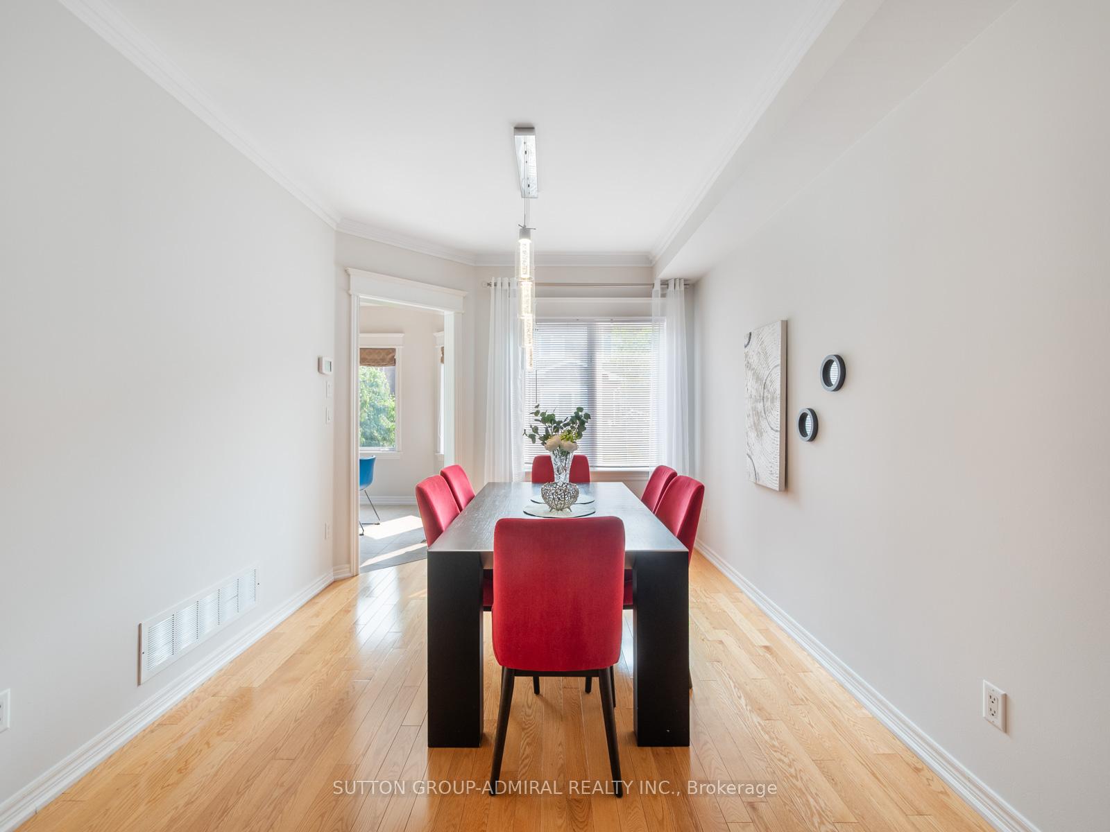 Photo 10 of 43 Mill River Drive, Vaughan, Patterson — HOMEH