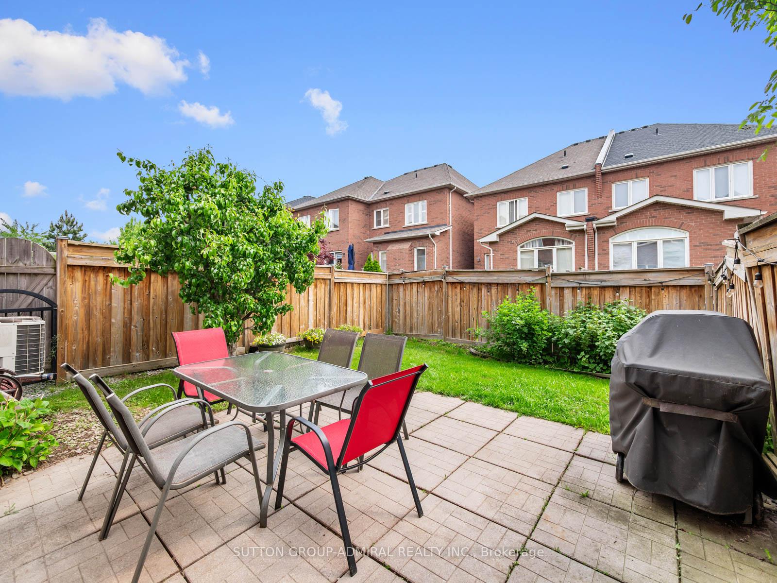 Photo 41 of 43 Mill River Drive, Vaughan, Patterson — HOMEH