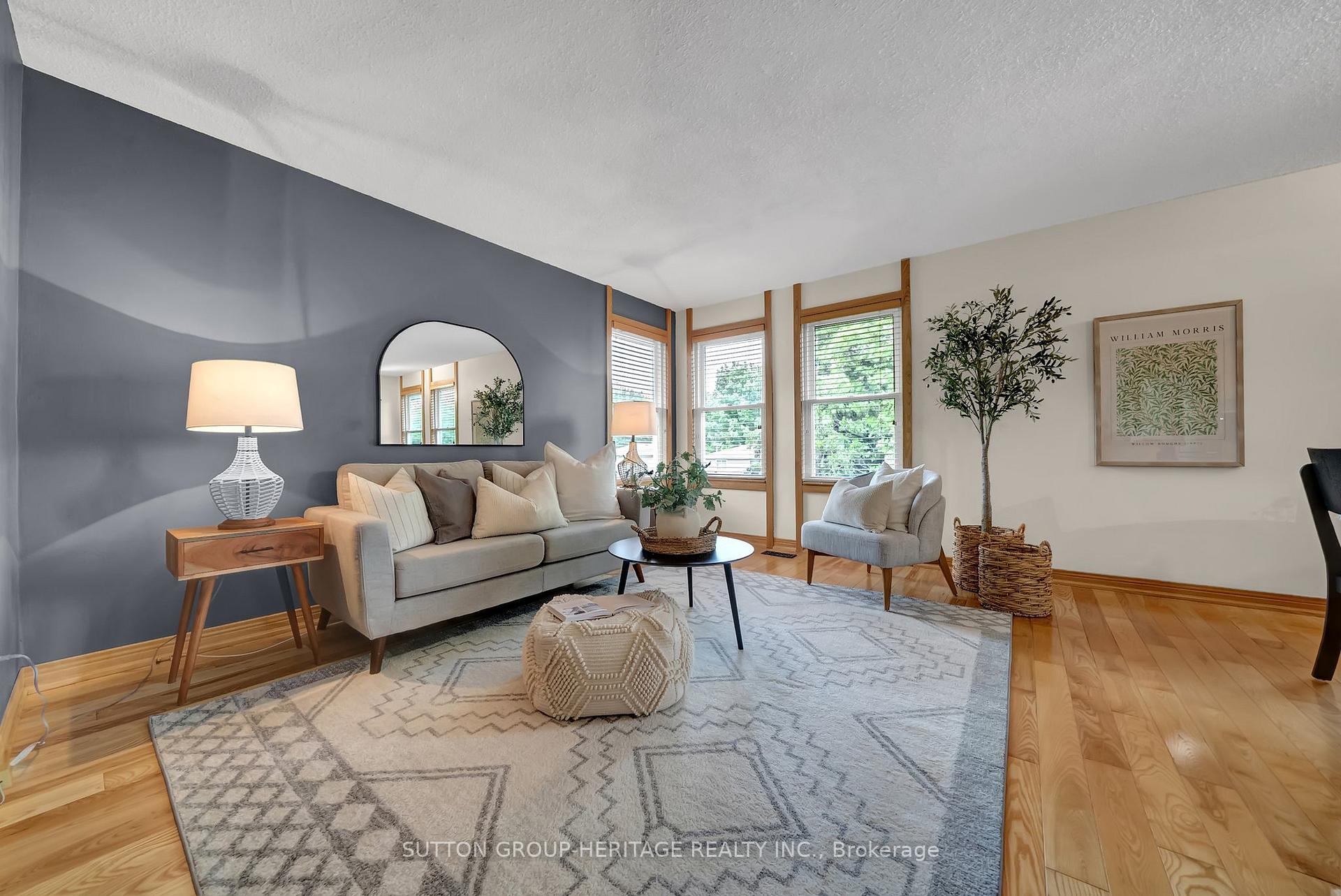 Photo 5 of 117 Guthrie Crescent, Whitby, Lynde Creek — HOMEH