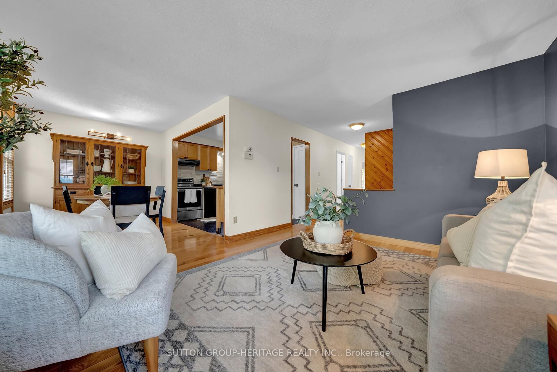 Photo 6 of 117 Guthrie Crescent, Whitby, Lynde Creek — HOMEH