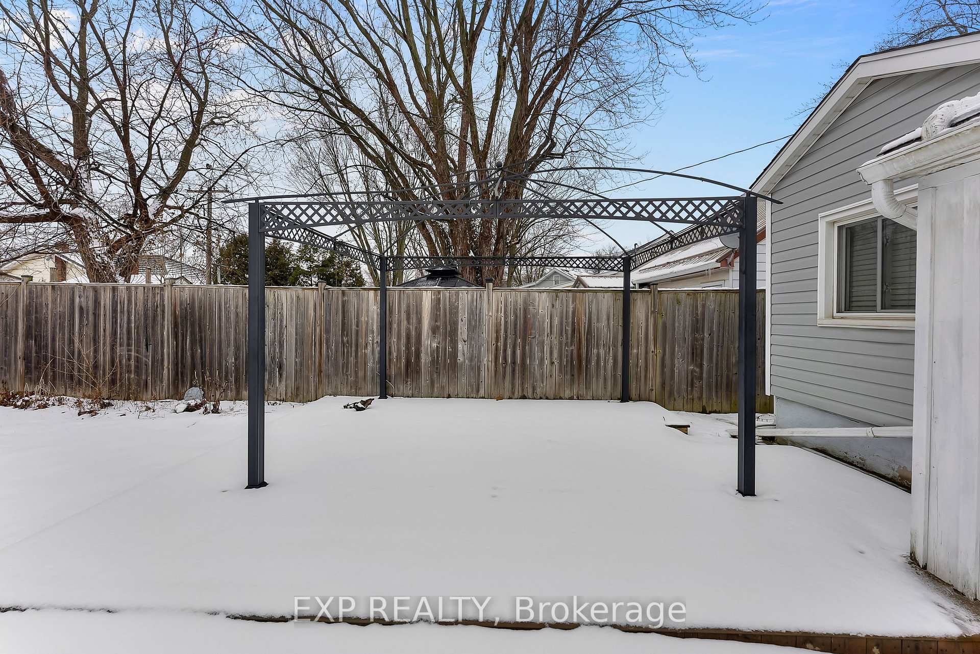 Photo 4 of Unit Lower, 27 Dunkirk Court, Welland, Lincoln/Crowland — HOMEH