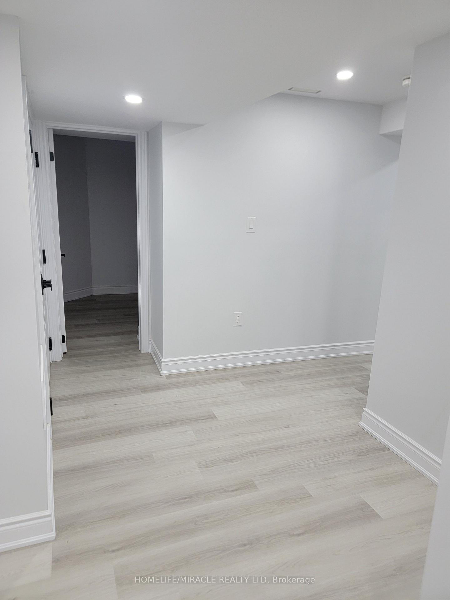 Photo 7 of Unit Basement, 6 Bach Avenue, Whitby, Rolling Acres — HOMEH