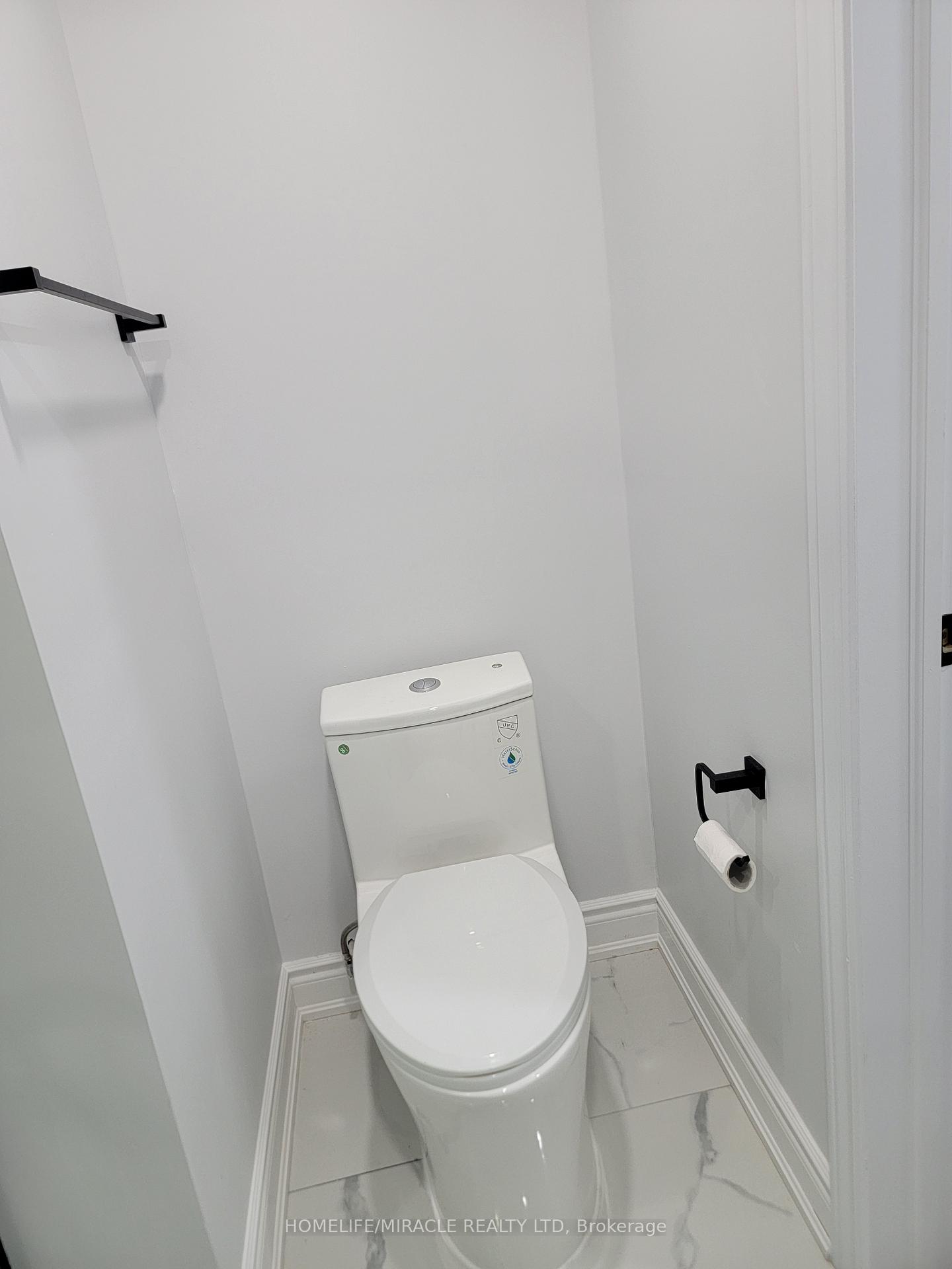 Photo 9 of Unit Basement, 6 Bach Avenue, Whitby, Rolling Acres — HOMEH