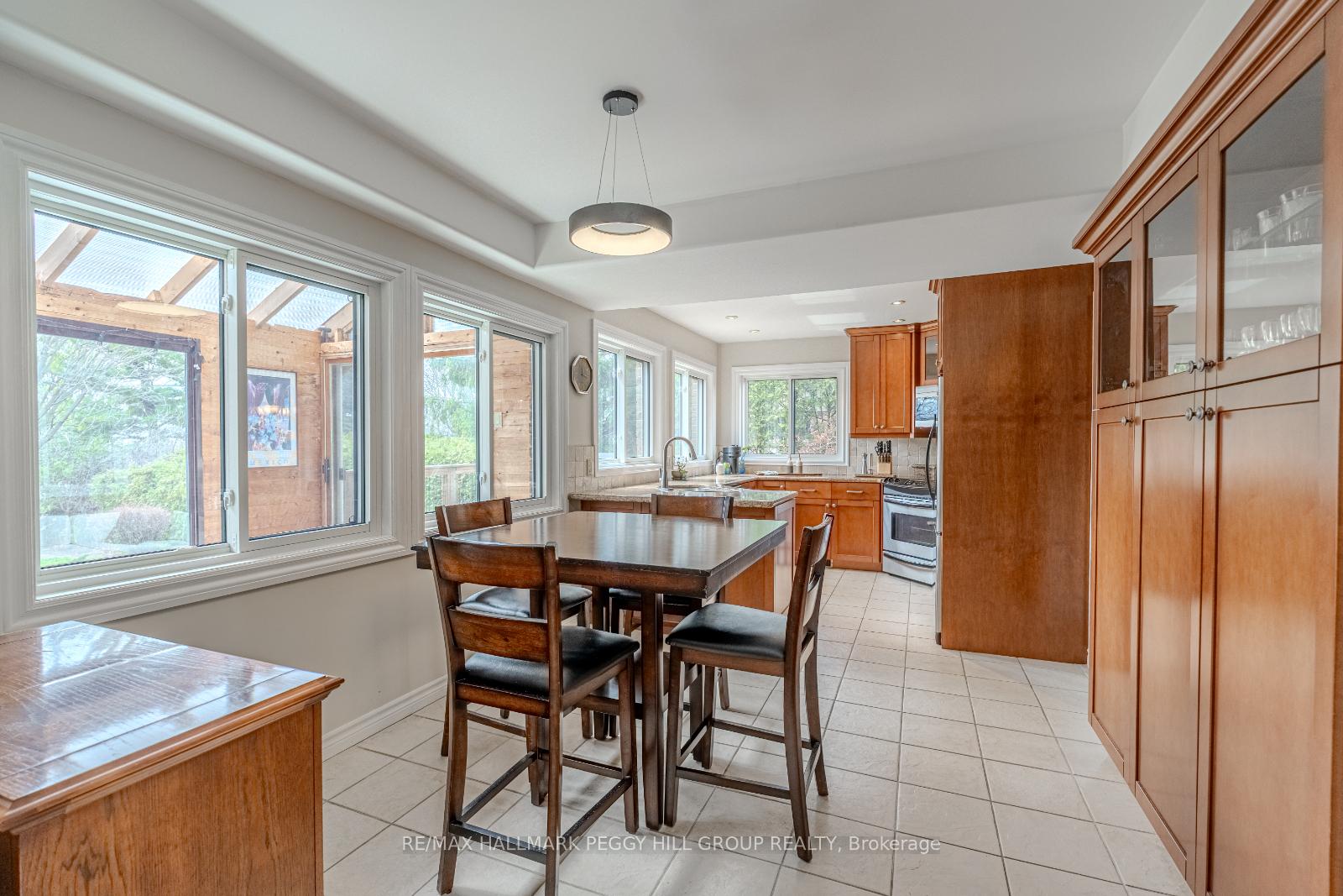 Photo 8 of 105 Broadview Avenue, Whitby, Blue Grass Meadows — HOMEH