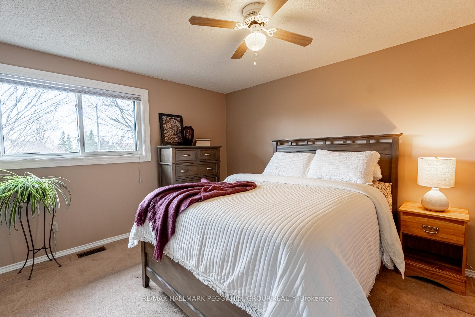 Photo 15 of 105 Broadview Avenue, Whitby, Blue Grass Meadows — HOMEH