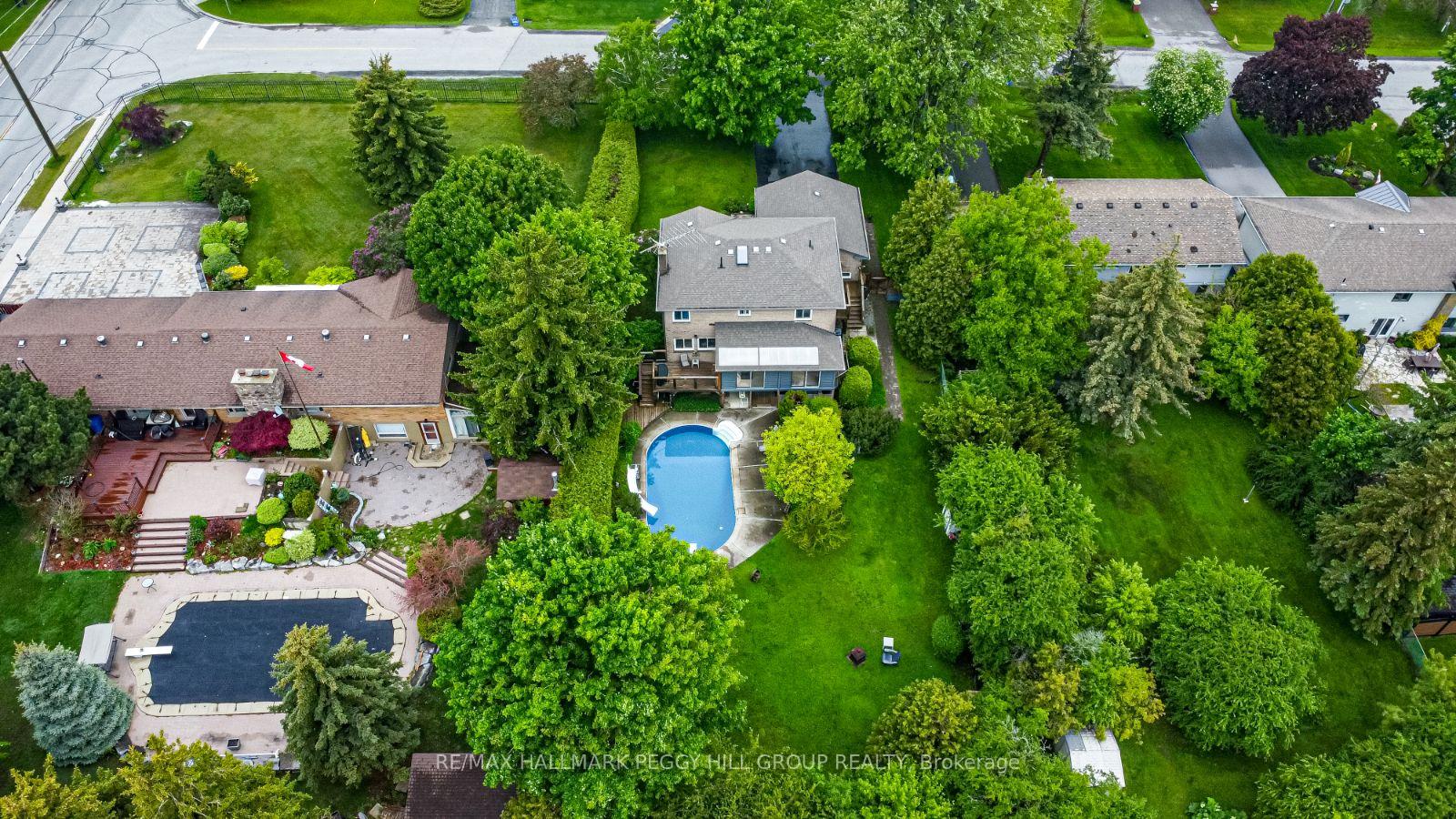 Photo 31 of 105 Broadview Avenue, Whitby, Blue Grass Meadows — HOMEH