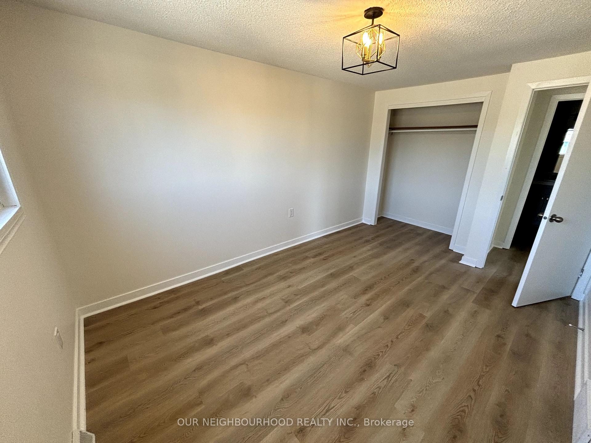 Photo 11 of Unit Unit D, 107 Endicott Terrace, Welland, Prince Charles — HOMEH