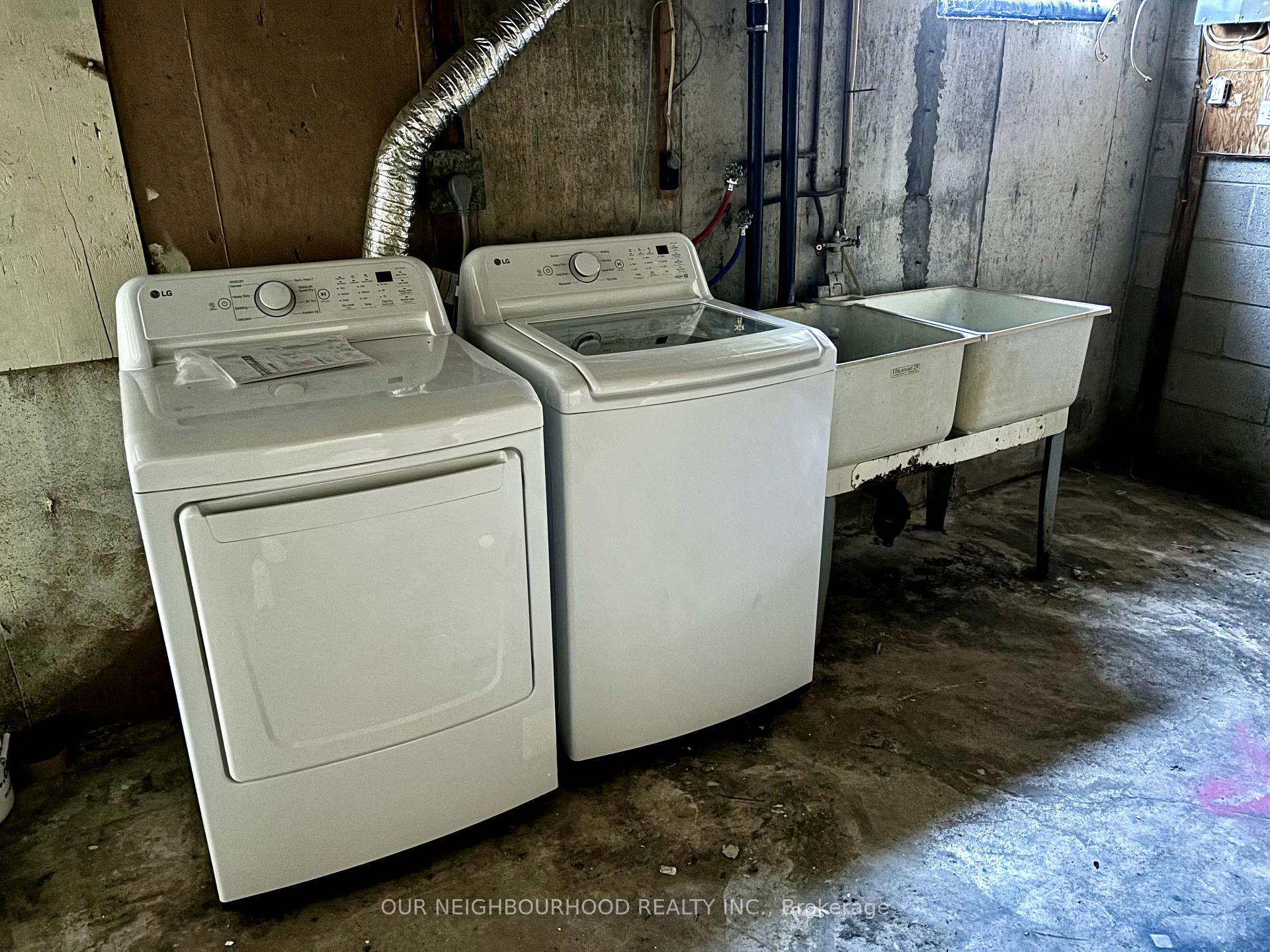 Photo 12 of Unit Unit D, 107 Endicott Terrace, Welland, Prince Charles — HOMEH