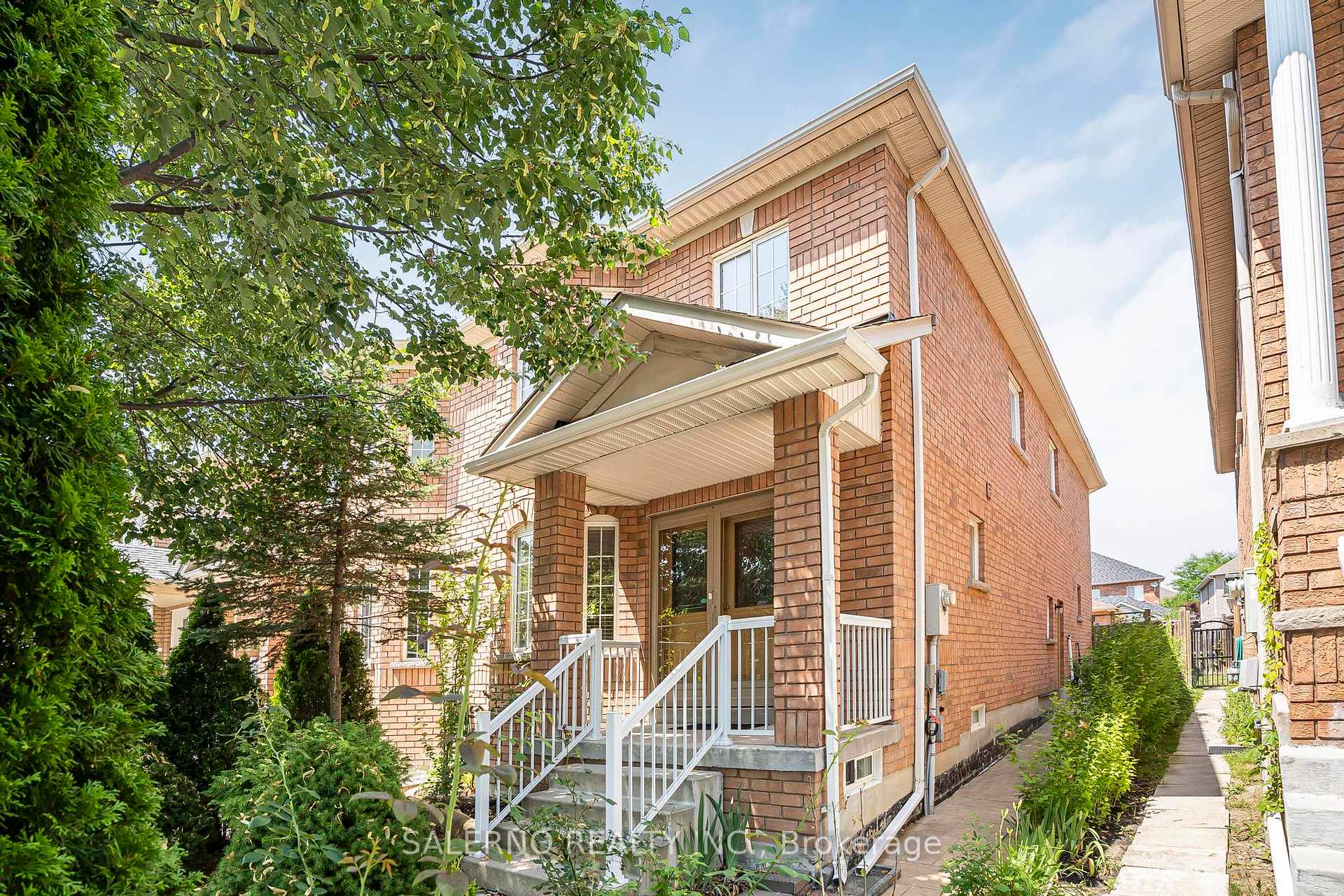 Front of Unit Lower, 50 Ed Quigg Way