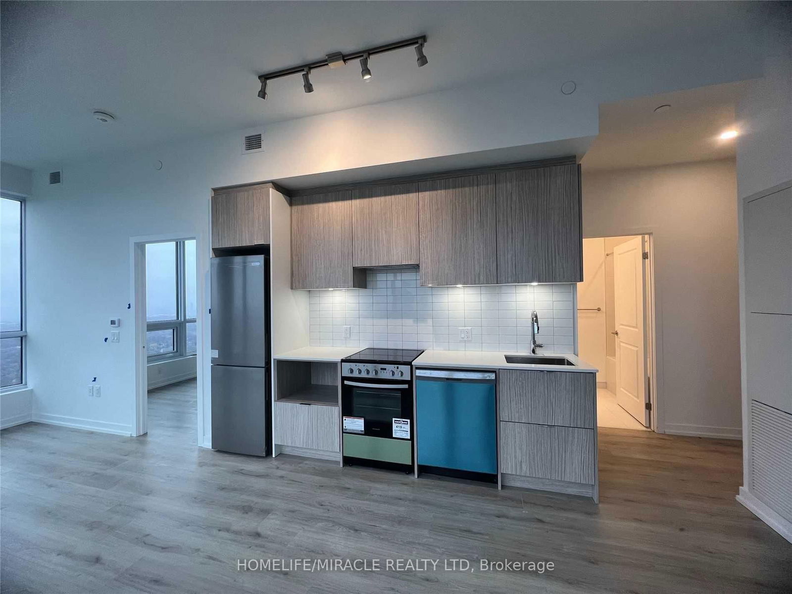 Photo 5 of Unit 5404, 395 Bloor St E, Toronto, North St. James Town — HOMEH