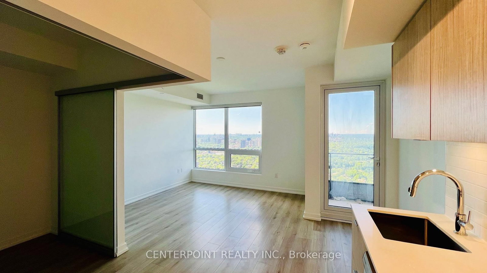Photo 4 of Unit 5106, 395 Bloor St E, Toronto, North St. James Town — HOMEH