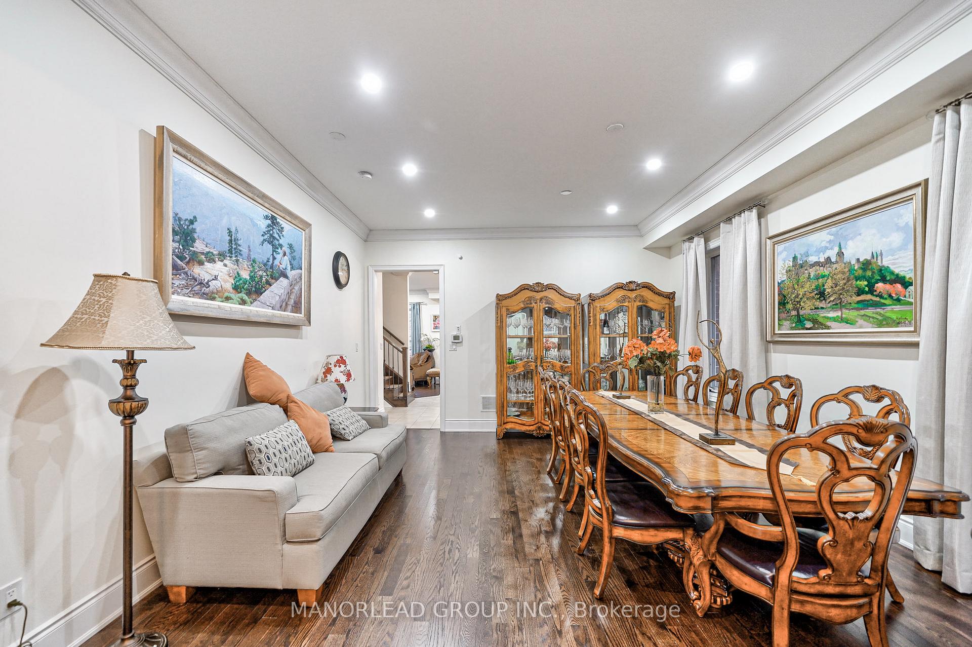 Photo 3 of 17 Mario Avenue, Markham, Cachet — HOMEH