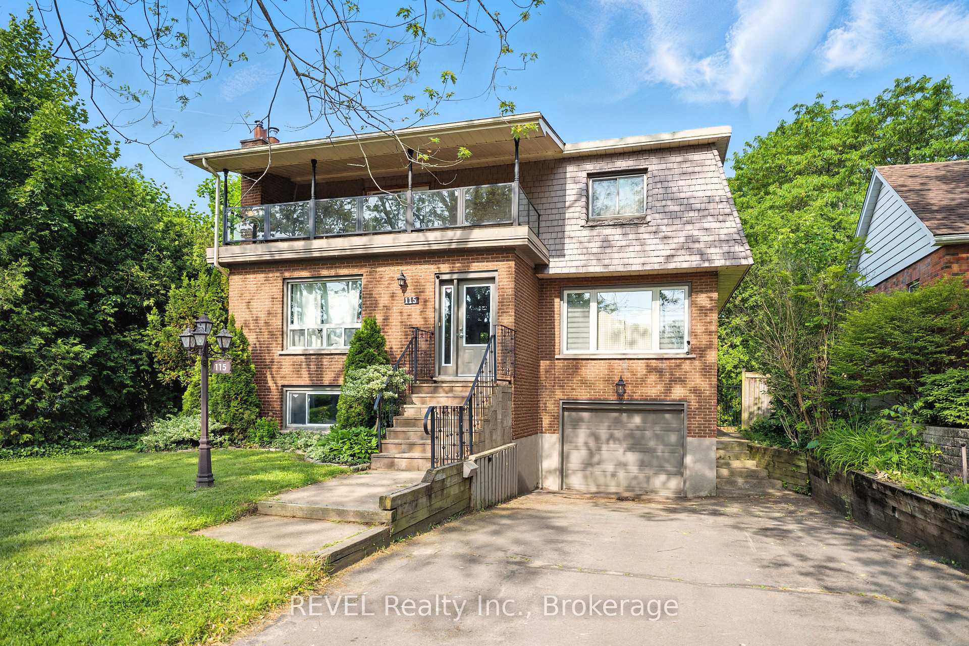 Front of 115 Edgar Street