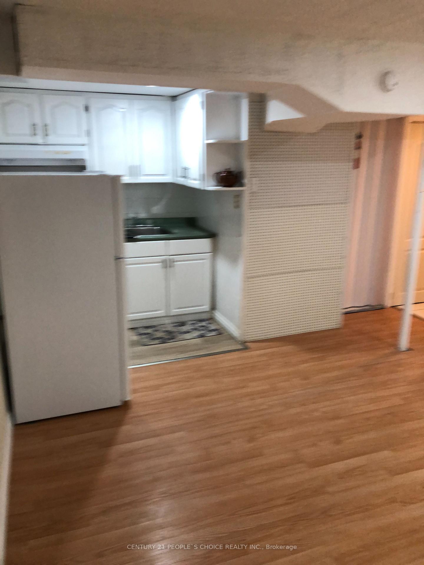 Photo 3 of Unit Bsmt, 60 Bay Hill Drive, Vaughan, Glen Shields — HOMEH