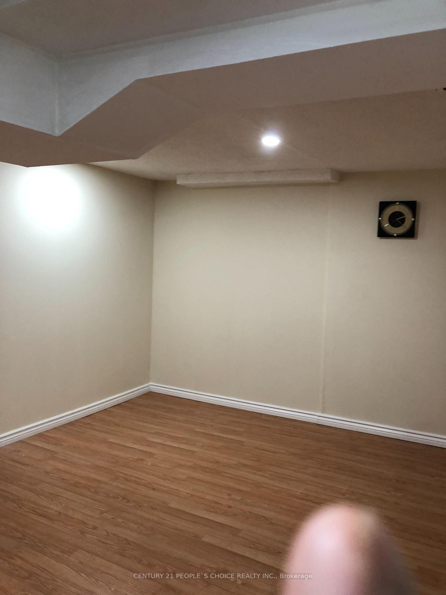 Photo 6 of Unit Bsmt, 60 Bay Hill Drive, Vaughan, Glen Shields — HOMEH